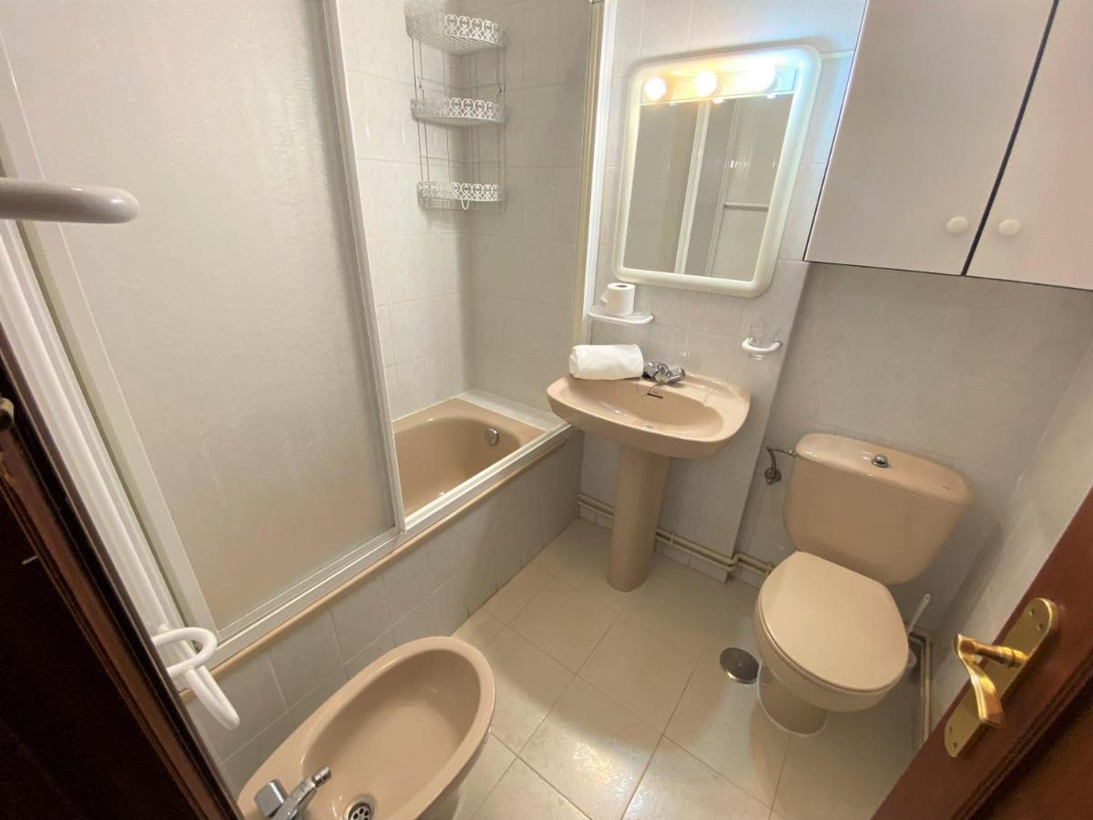 Apartamento Playas De Quejo Isla Bagian luar foto
